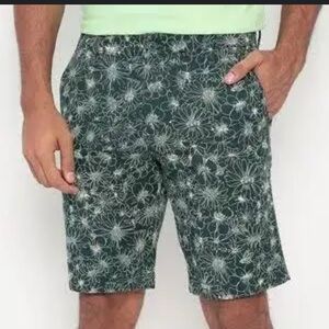 LEVI’S XX Chino shorts, fun scribble flower print, dark green, classic s…